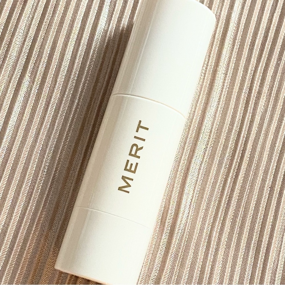 MERIT DAY GLOW HIGHLIGHTING NEUTRAL BRONZE BALM SOLSTICE 4g full size